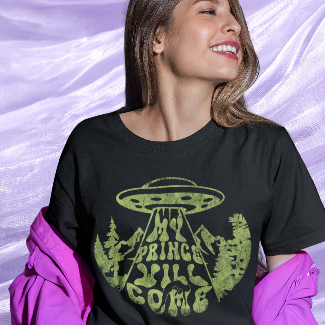 My prince will come alien sci-fi romance book tee for a smutty reader
