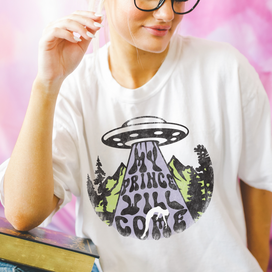 My prince will come alien sci-fi romance book tee for a smutty reader